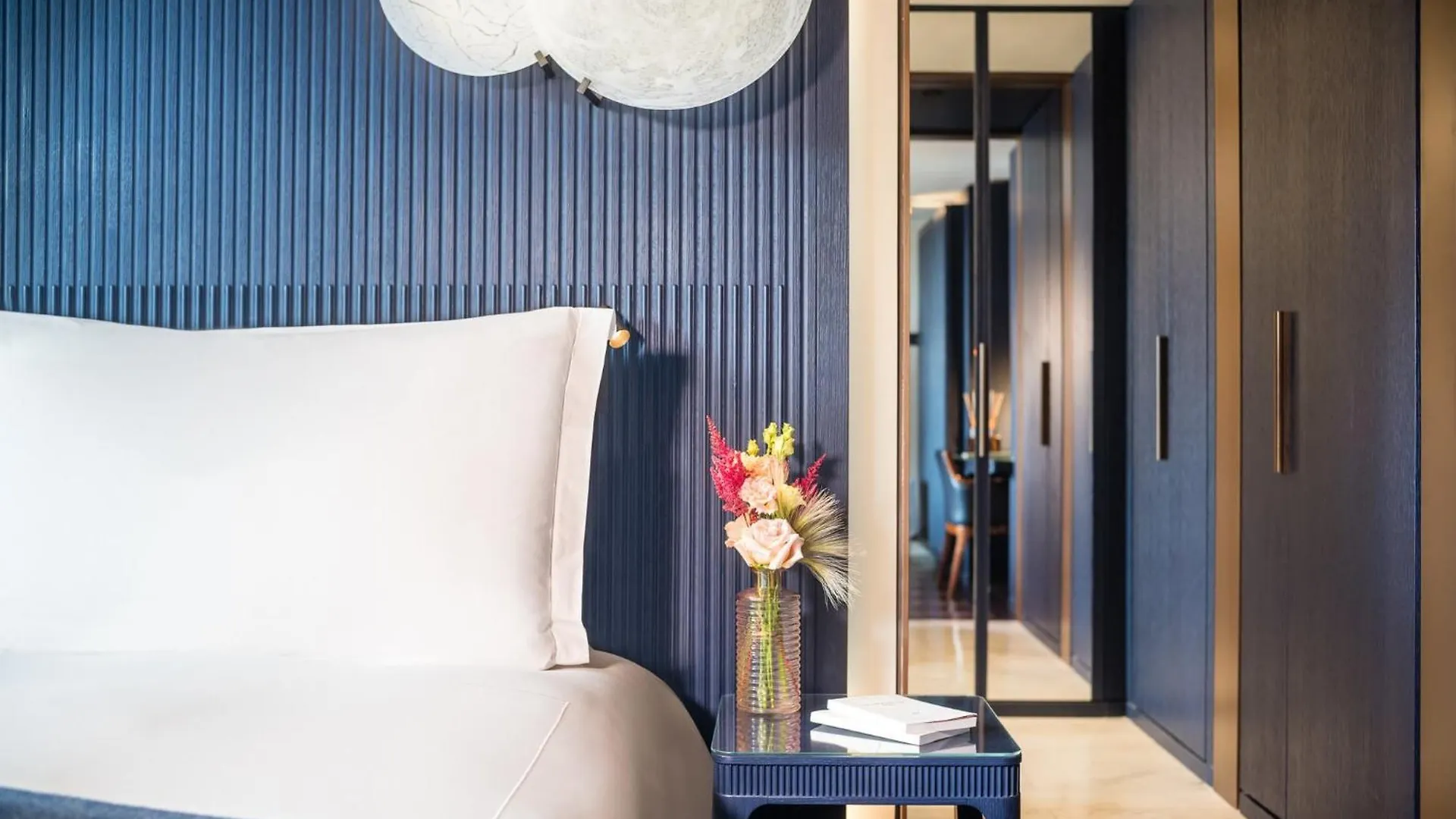 Mandarin Oriental Lutetia, 호텔